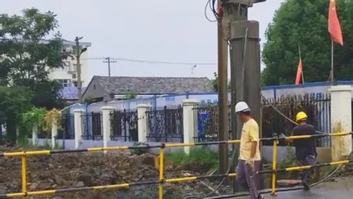 Waterjet assisted drilling and piling16 Waterjet assisted drilling and piling16